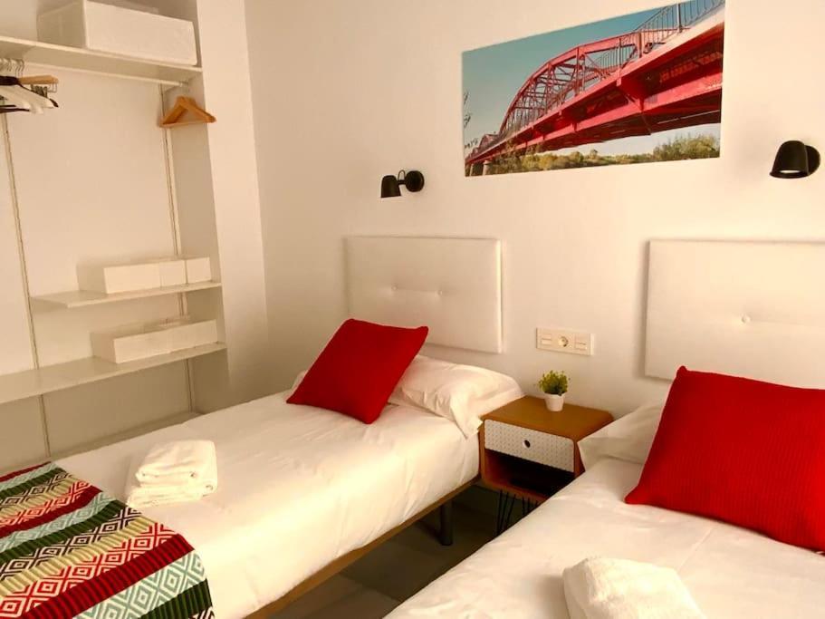 My Home In Triana, Luminoso Y Acogedor Apartamento إشبيلية المظهر الخارجي الصورة